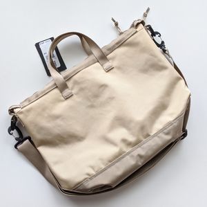 converse street tote